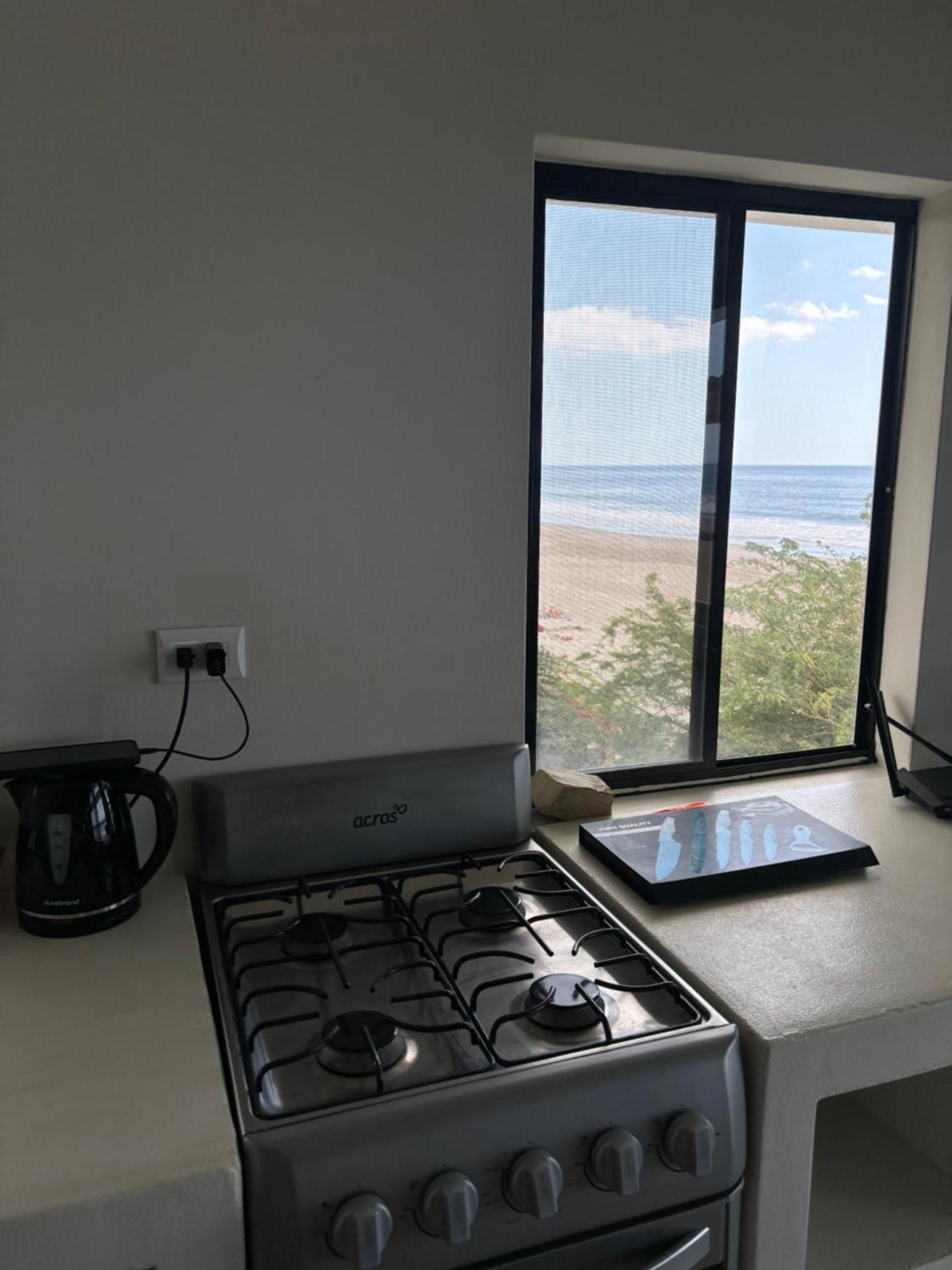 Stella Mar Oceanfront Hotel Popoyo Zimmer foto